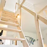 Modern Loft With Sea View - By Traum *